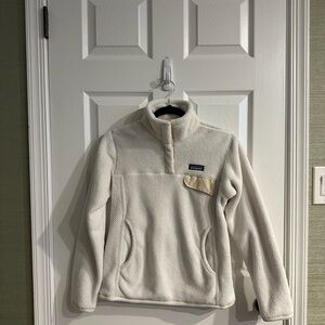 Patagonia Cream Fleece Pullover